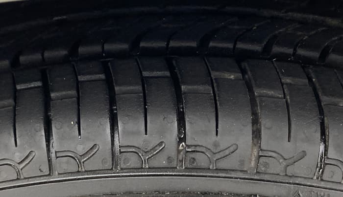 2019 Datsun Redi Go T (O), Petrol, Manual, 38,330 km, Left Front Tyre Tread