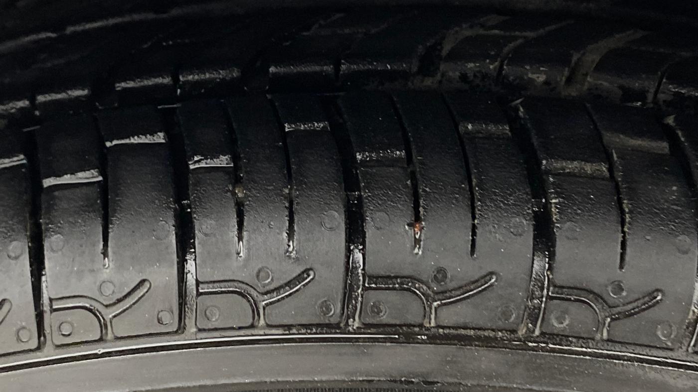 2019 Datsun Redi Go T (O), Petrol, Manual, 38,330 km, Right Front Tyre Tread