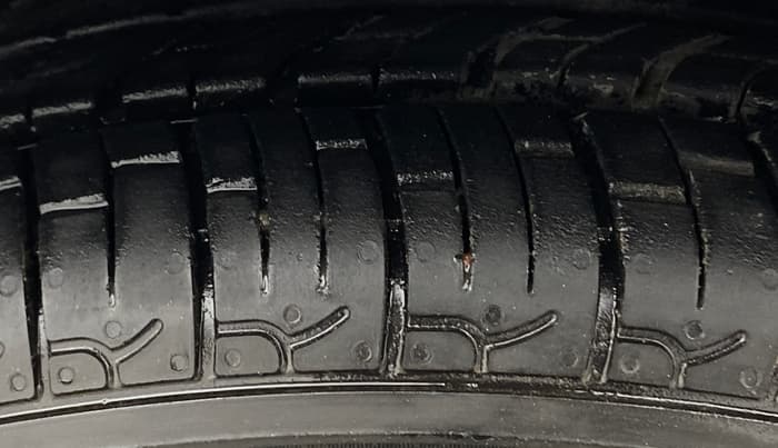 2019 Datsun Redi Go T (O), Petrol, Manual, 38,330 km, Right Front Tyre Tread