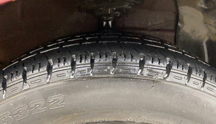 2015 Hyundai Grand i10 MAGNA 1.1 CRDI, Diesel, Manual, 67,373 km, Right Front Tyre Tread