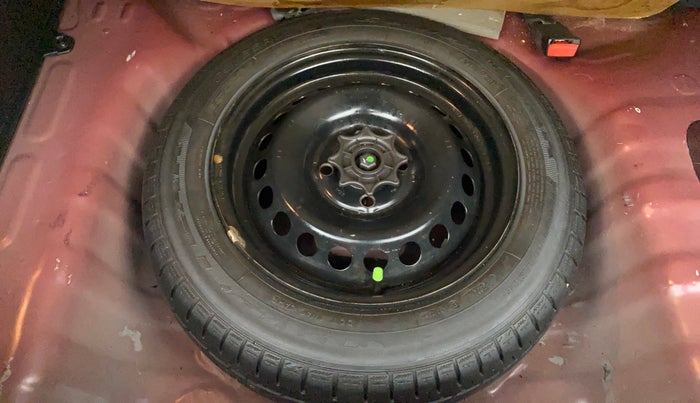 2015 Hyundai Grand i10 MAGNA 1.1 CRDI, Diesel, Manual, 67,373 km, Spare Tyre