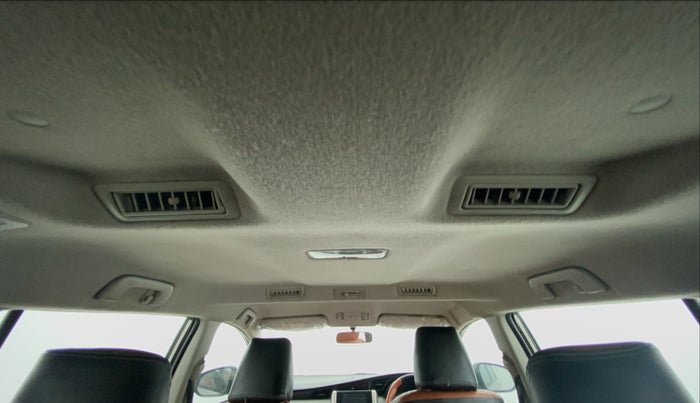 2019 Toyota Innova Crysta 2.4 GX 8 STR, Diesel, Manual, 1,87,298 km, Rear AC vent