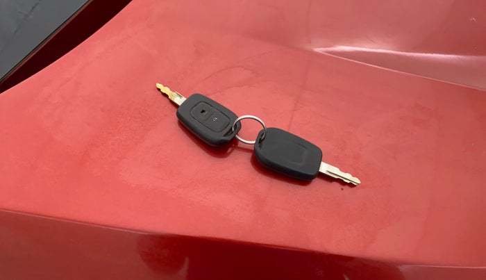 2016 Renault Kwid RXT 1.0, Petrol, Manual, 65,284 km, Key Close Up