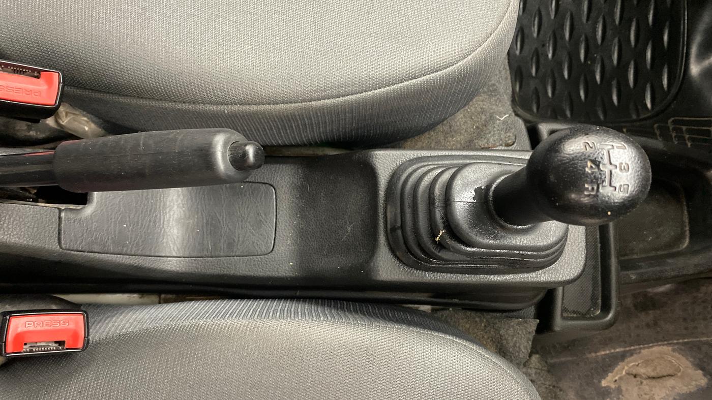 2023 Maruti Eeco 5 STR AC, Petrol, Manual, 53,601 km, Gear Lever