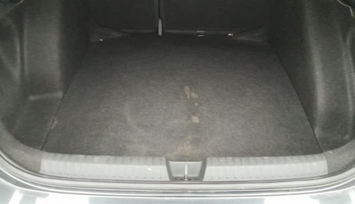 2023 Volkswagen VIRTUS TOPLINE TSI 1.0 AT, Petrol, Automatic, 25,762 km, Boot Inside