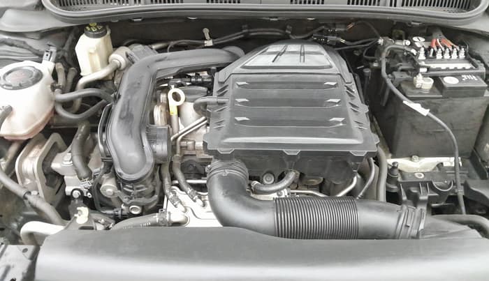 2023 Volkswagen VIRTUS TOPLINE TSI 1.0 AT, Petrol, Automatic, 25,762 km, Engine View