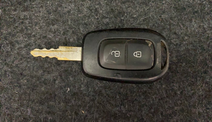 2022 Renault Kwid CLIMBER MT 1.0, Petrol, Manual, 67,463 km, Key Close Up