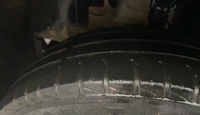 2022 Renault Kwid CLIMBER MT 1.0, Petrol, Manual, 67,463 km, Left Front Tyre Tread