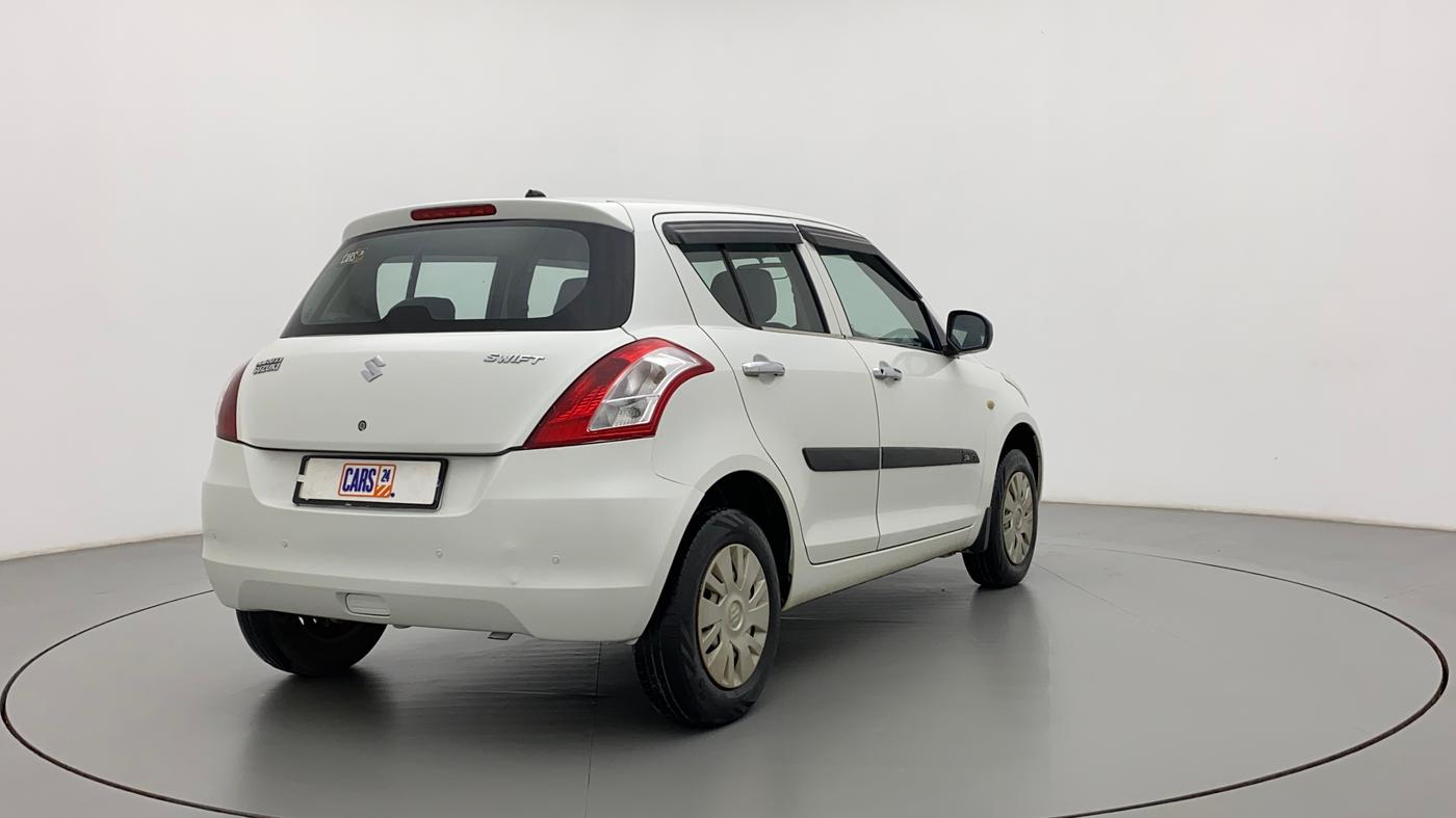 2015 Maruti Swift LXI (O), CNG, Manual, 98,674 km, Right Back Diagonal