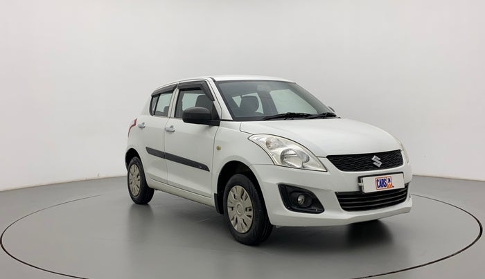 2015 Maruti Swift LXI (O), CNG, Manual, 98,674 km, Right Front Diagonal