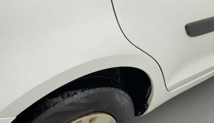 2015 Maruti Swift LXI (O), CNG, Manual, 98,674 km, Right quarter panel - Slightly dented