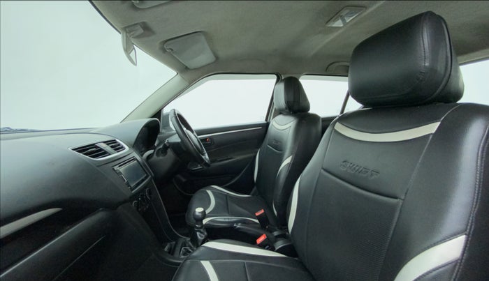 2015 Maruti Swift LXI (O), CNG, Manual, 98,674 km, Right Side Front Door Cabin