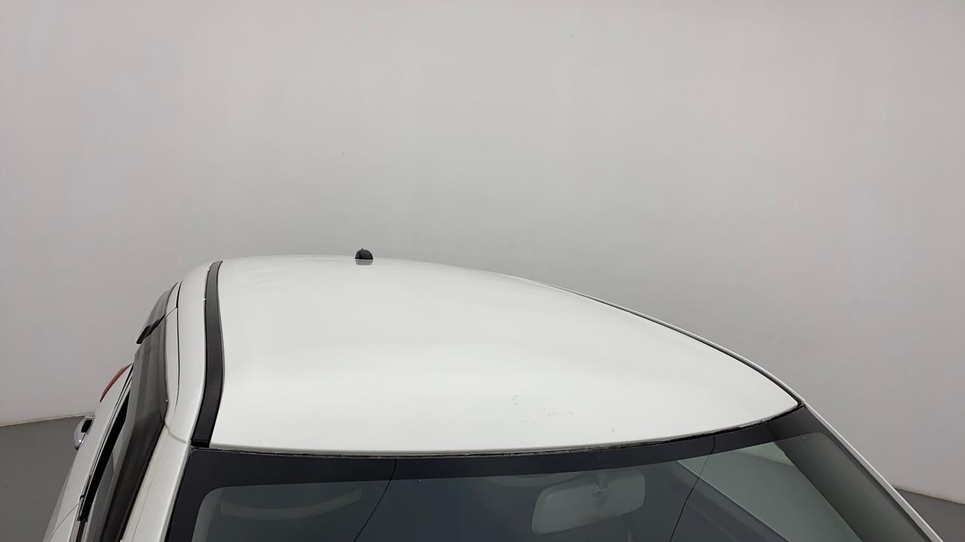 2015 Maruti Swift LXI (O), CNG, Manual, 98,674 km, Roof