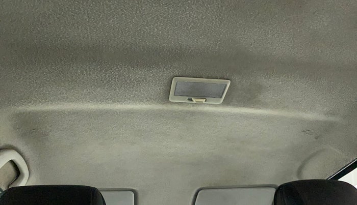 2015 Maruti Swift LXI (O), CNG, Manual, 98,674 km, Ceiling - Roof lining minor dirty