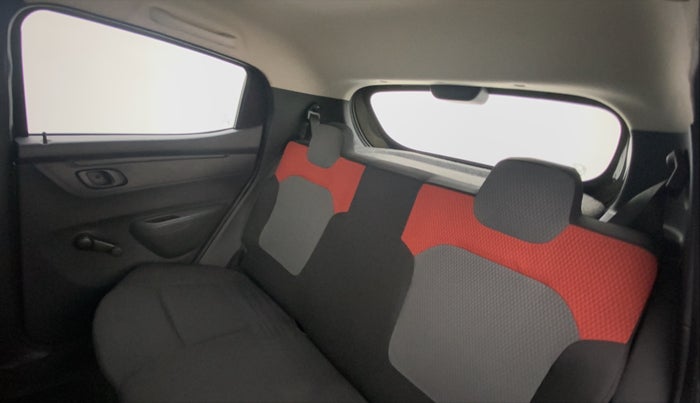 2015 Renault Kwid RXT Opt, Petrol, Manual, 21,225 km, Right Side Door Cabin View