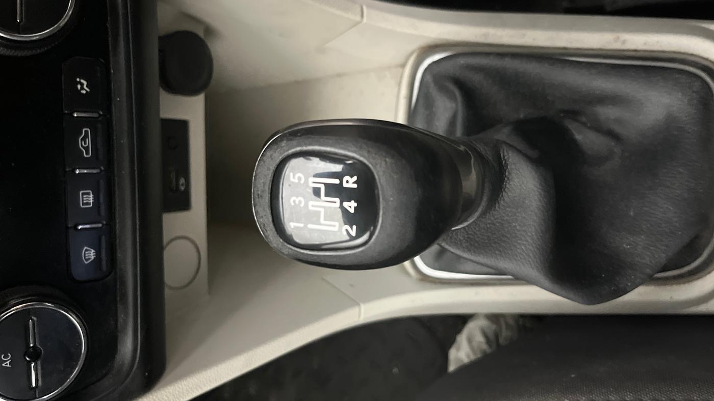 2022 Tata TIGOR XZ PLUS CNG, CNG, Manual, 94,845 km, Gear Lever