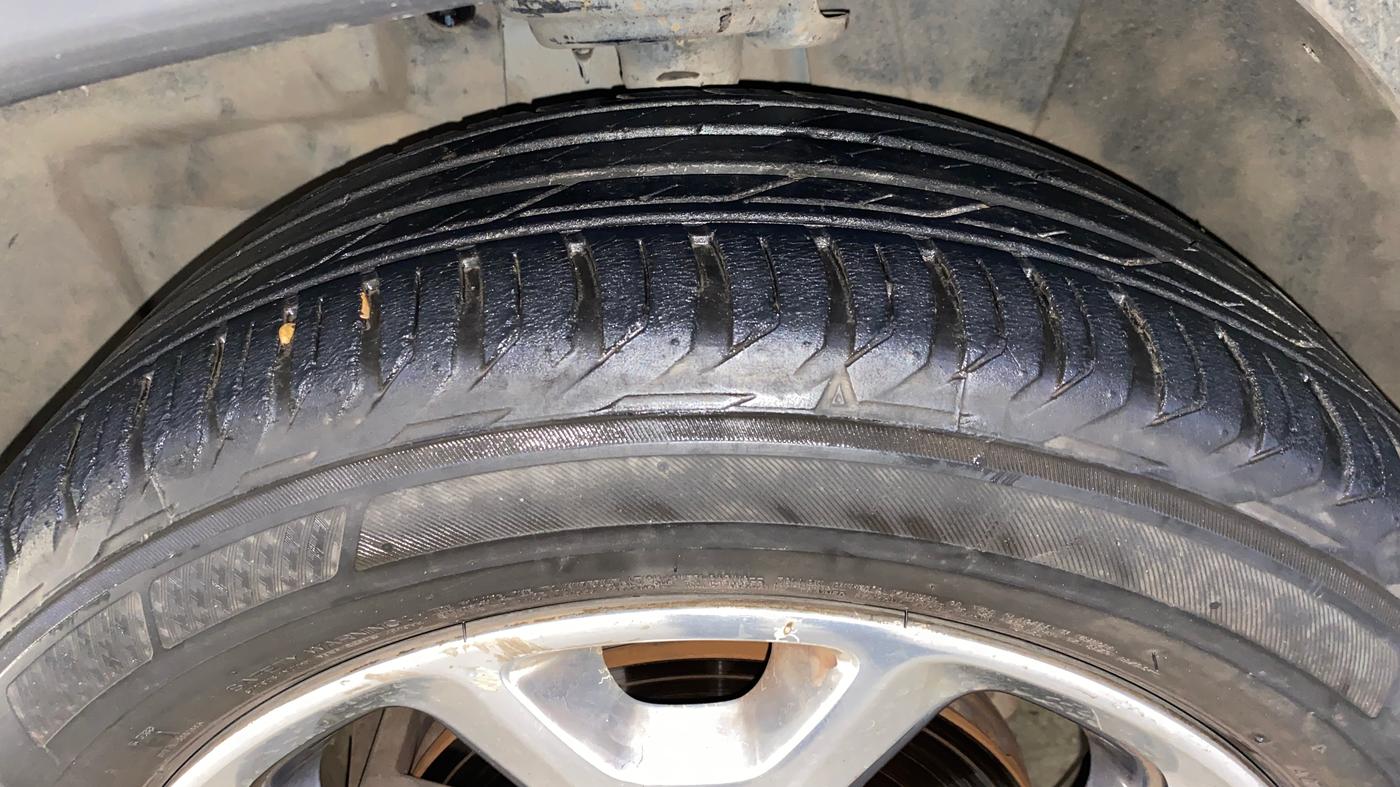 2018 Jeep Compass LIMITED PLUS PETROL AT, Petrol, Automatic, 44,468 km, Left Front Tyre Tread