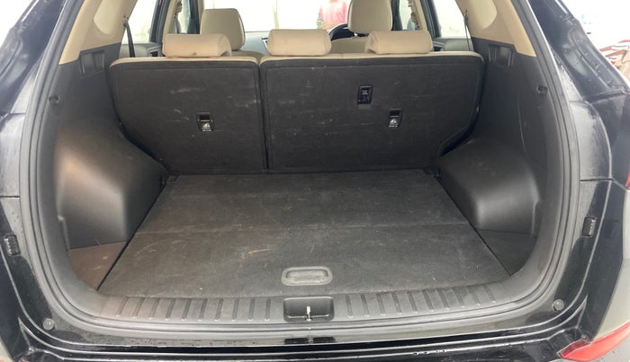 2017 Hyundai Tucson 2WD MT PETROL, Petrol, Manual, 1,03,161 km, Boot Inside