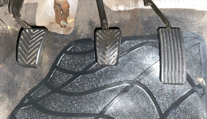 2016 Hyundai Eon ERA +, Petrol, Manual, 36,116 km, Pedals