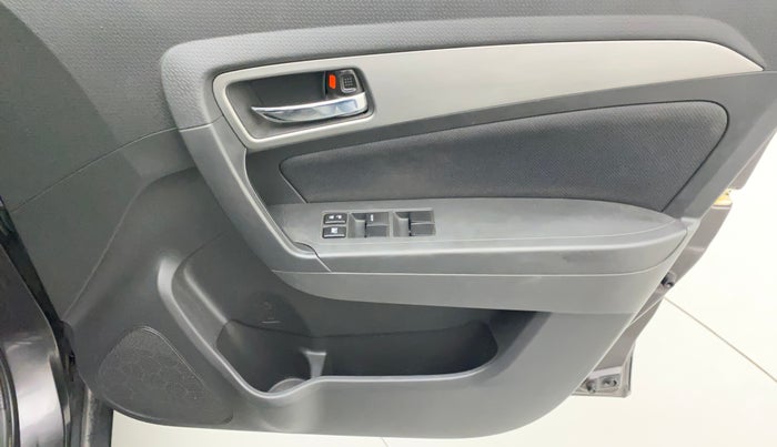 2016 Maruti Vitara Brezza ZDI, Diesel, Manual, 59,299 km, Driver Side Door Panels Control