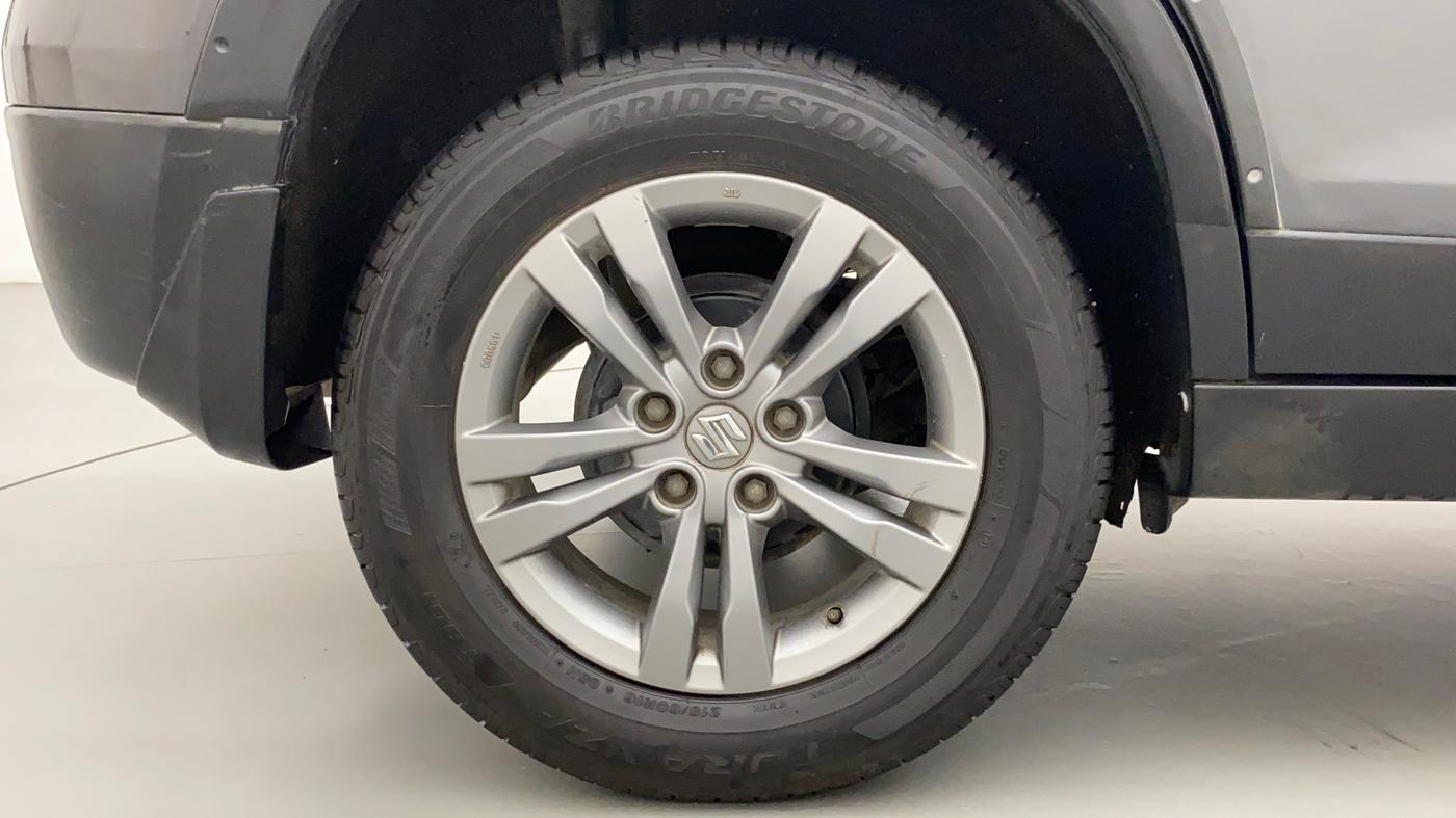 2016 Maruti Vitara Brezza ZDI, Diesel, Manual, 59,299 km, Right Rear Wheel