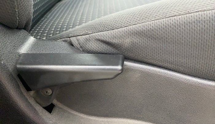 2018 Tata TIGOR XM PETROL, CNG, Manual, 1,15,652 km, Driver Side Adjustment Panel