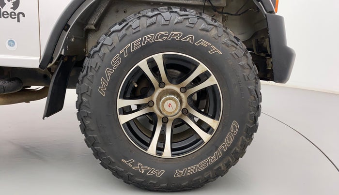2016 Mahindra Thar CRDE 4X4 AC, Diesel, Manual, 33,630 km, Right Front Wheel