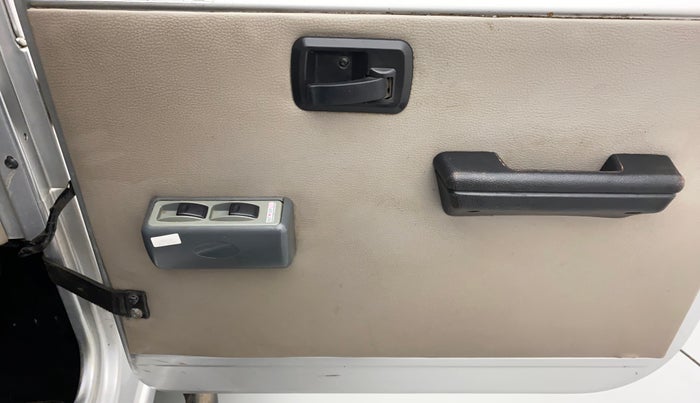 2016 Mahindra Thar CRDE 4X4 AC, Diesel, Manual, 33,630 km, Driver Side Door Panels Control