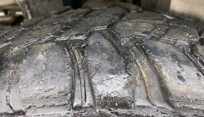 2016 Mahindra Thar CRDE 4X4 AC, Diesel, Manual, 33,630 km, Left Front Tyre Tread