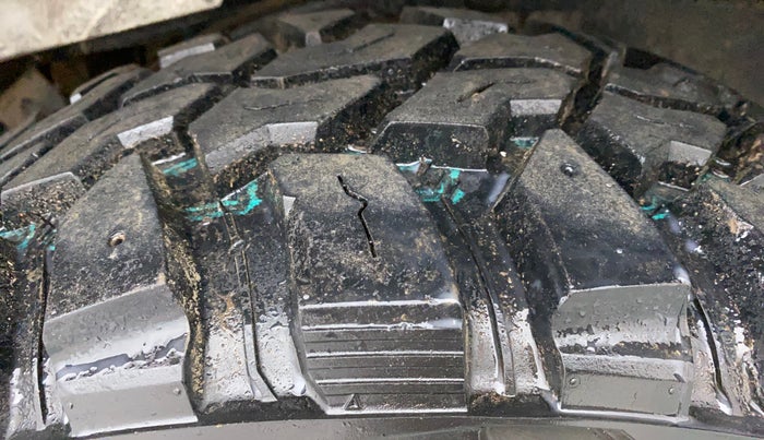 2016 Mahindra Thar CRDE 4X4 AC, Diesel, Manual, 33,630 km, Left Rear Tyre Tread