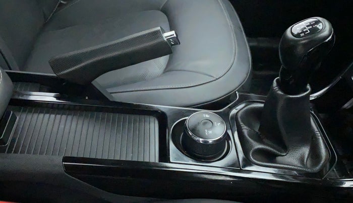 2022 Tata NEXON XZ PLUS (O) PETROL DARK EDITION, Petrol, Manual, 27,443 km, Gear Lever