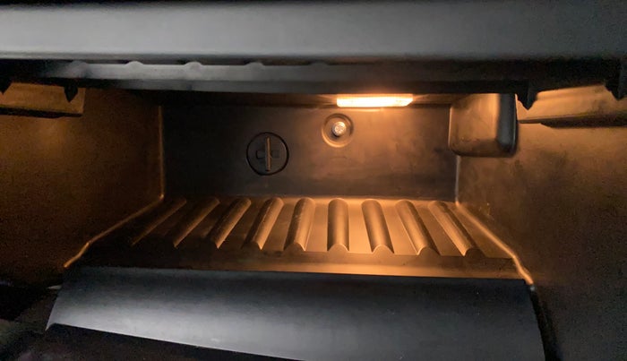 2022 Tata NEXON XZ PLUS (O) PETROL DARK EDITION, Petrol, Manual, 27,443 km, Cooled Glove Box