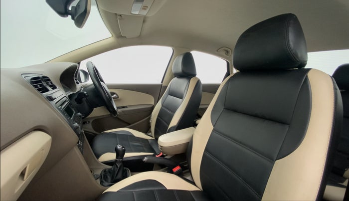 2016 Skoda Rapid STYLE 1.5 TDI, Diesel, Manual, 1,00,615 km, Right Side Front Door Cabin