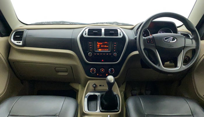 2017 Mahindra TUV300 T8, Diesel, Manual, 75,878 km, Dashboard