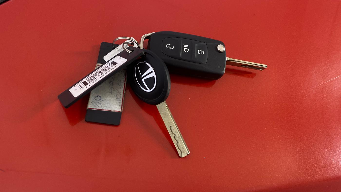 2021 Tata Tiago XZA PLUS PETROL, Petrol, Automatic, 39,187 km, Key Close Up
