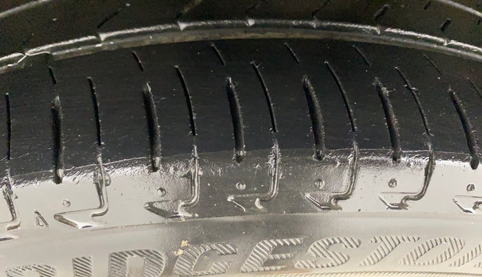 2022 Honda City 1.5L I-VTEC ZX CVT, Petrol, Automatic, 31,701 km, Left Front Tyre Tread