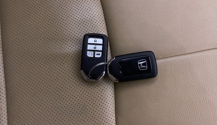 2022 Honda City 1.5L I-VTEC ZX CVT, Petrol, Automatic, 31,701 km, Key Close Up