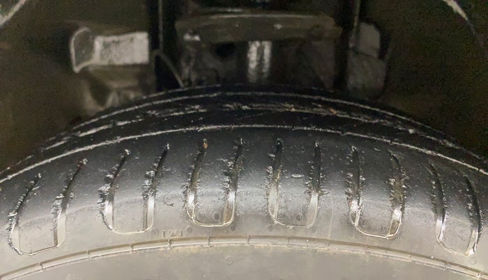 2018 Tata Tiago XZ PETROL, Petrol, Manual, 88,151 km, Left Front Tyre Tread