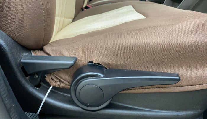 2018 Tata Tiago XZ PETROL, Petrol, Manual, 88,151 km, Driver Side Adjustment Panel