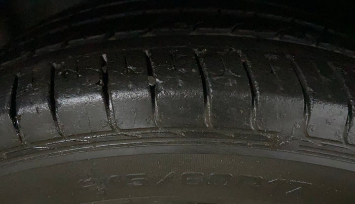 2019 MG HECTOR SHARP 1.5 DCT PETROL, Petrol, Automatic, 43,574 km, Right Rear Tyre Tread