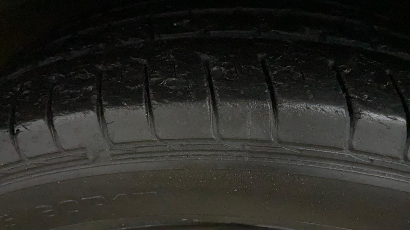 2019 MG HECTOR SHARP 1.5 DCT PETROL, Petrol, Automatic, 43,574 km, Left Rear Tyre Tread