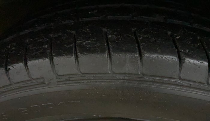 2019 MG HECTOR SHARP 1.5 DCT PETROL, Petrol, Automatic, 43,574 km, Left Rear Tyre Tread