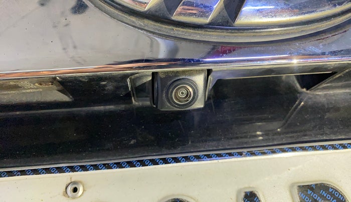 2021 Mahindra XUV300 W8 1.2 PETROL, Petrol, Manual, 53,404 km, Parking Camera