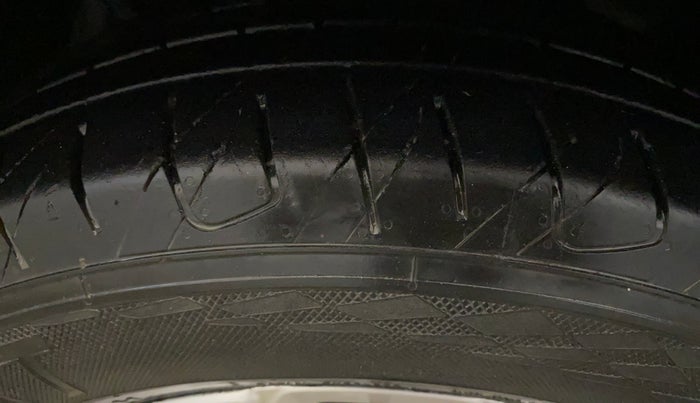 2016 Ford Ecosport TITANIUM 1.5L PETROL, Petrol, Manual, 55,746 km, Left Front Tyre Tread