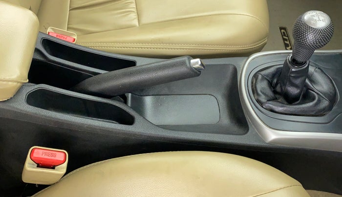 2018 Honda City V MT PETROL, Petrol, Manual, 32,812 km, Gear Lever