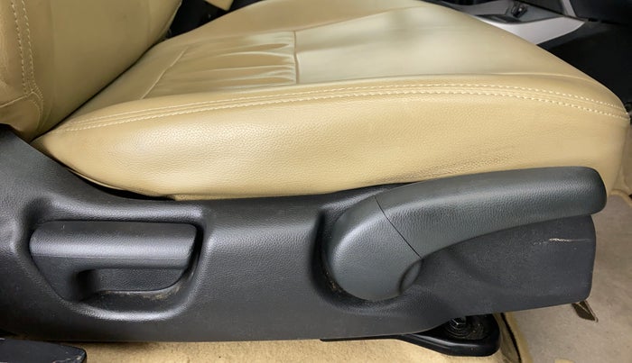 2018 Honda City V MT PETROL, Petrol, Manual, 32,812 km, Driver Side Adjustment Panel