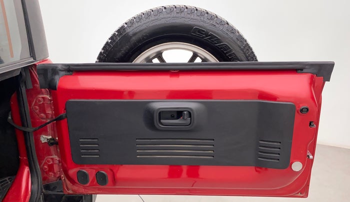 2021 Mahindra Thar LX PETROL HT 4WD AT, Petrol, Automatic, 18,575 km, Boot Door Open