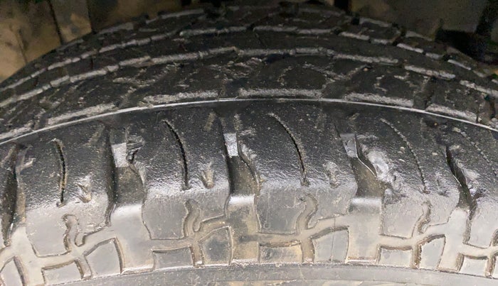 2021 Mahindra Thar LX PETROL HT 4WD AT, Petrol, Automatic, 18,575 km, Right Front Tyre Tread