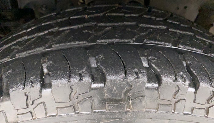 2021 Mahindra Thar LX PETROL HT 4WD AT, Petrol, Automatic, 18,575 km, Left Front Tyre Tread