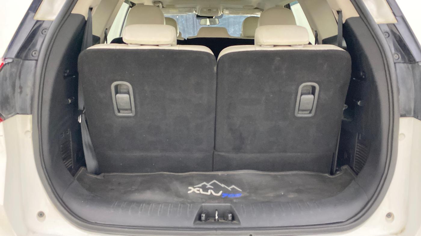 2023 Mahindra XUV700 AX 7 LUXURY P AT 7 STR, Petrol, Automatic, 33,773 km, Boot Inside